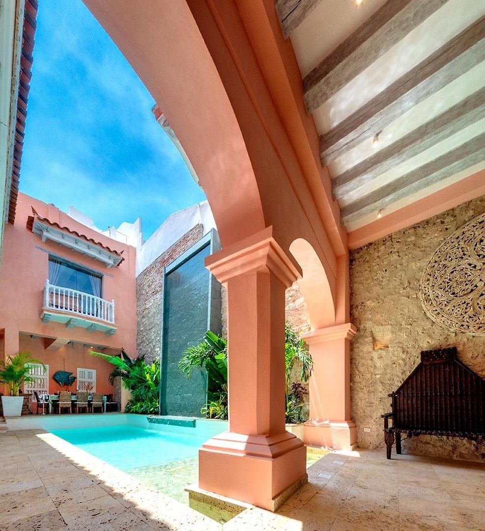 Upper Hotel