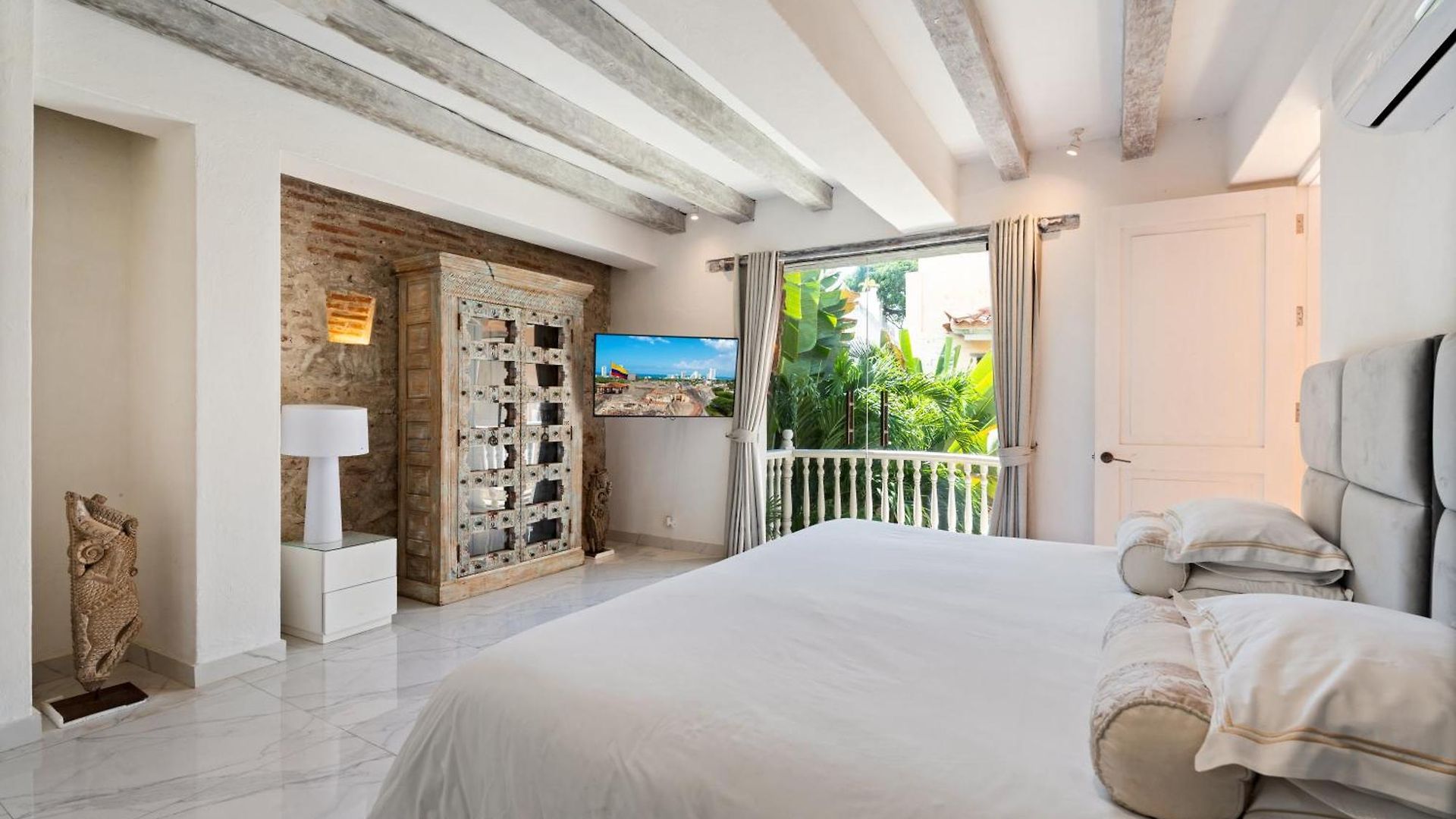 Upper 3* Cartagena