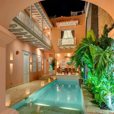 Upper Hotel 3*